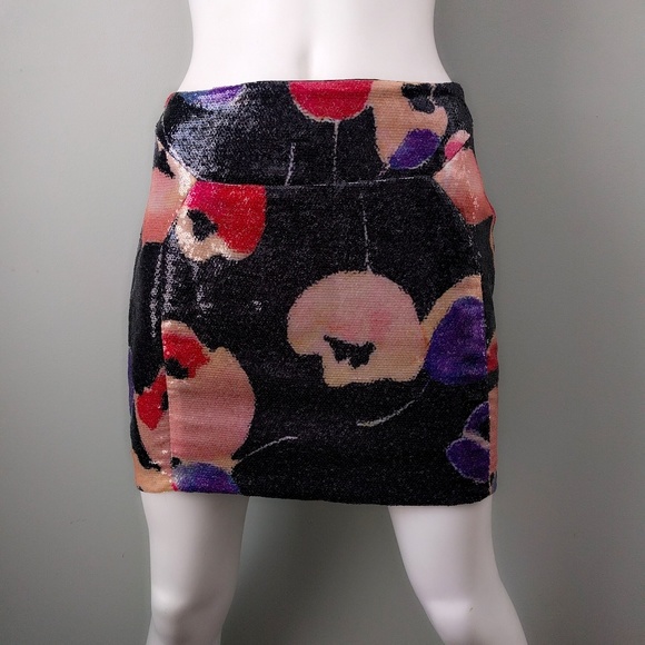 DVF Kawa Poppy Sequin Miniskirt 6 v-day - Picture 2 of 5